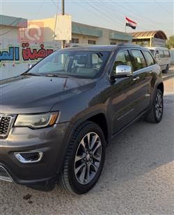 جیپ گراند شیرۆکی